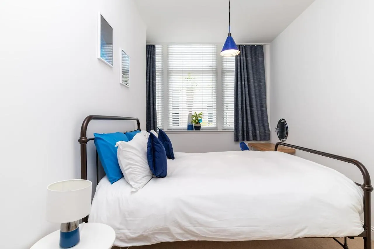 Old School Apartment Aberdeen